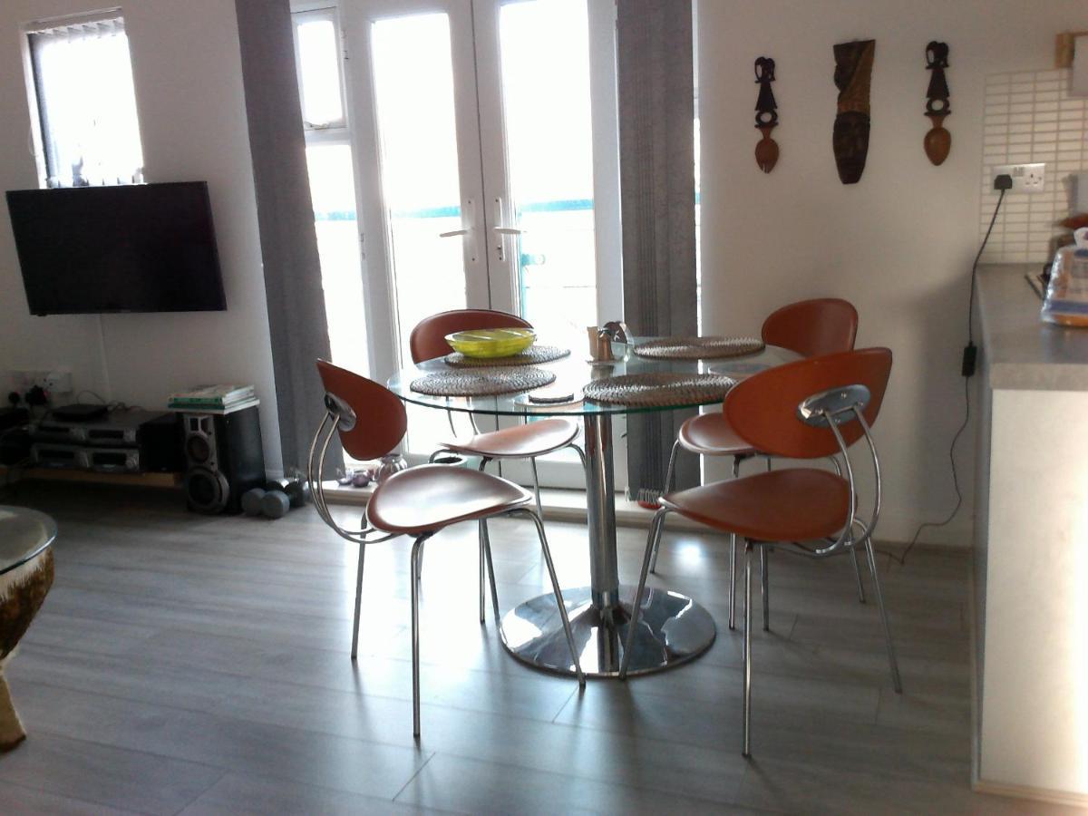Two Bedroom London Luxury Apartment المظهر الخارجي الصورة